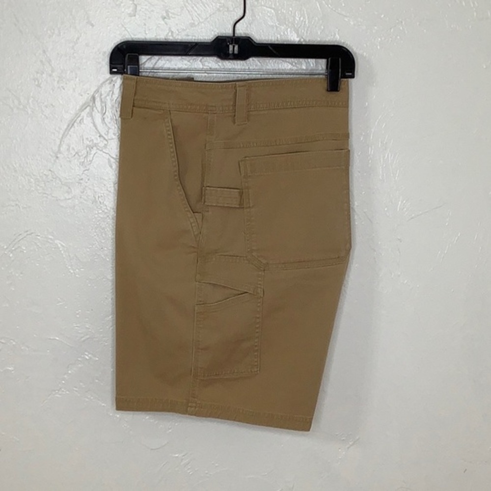 Columbia regular fit dessert sand multi pockets cargo chino shorts size 38 EUC - Picture 2 of 15